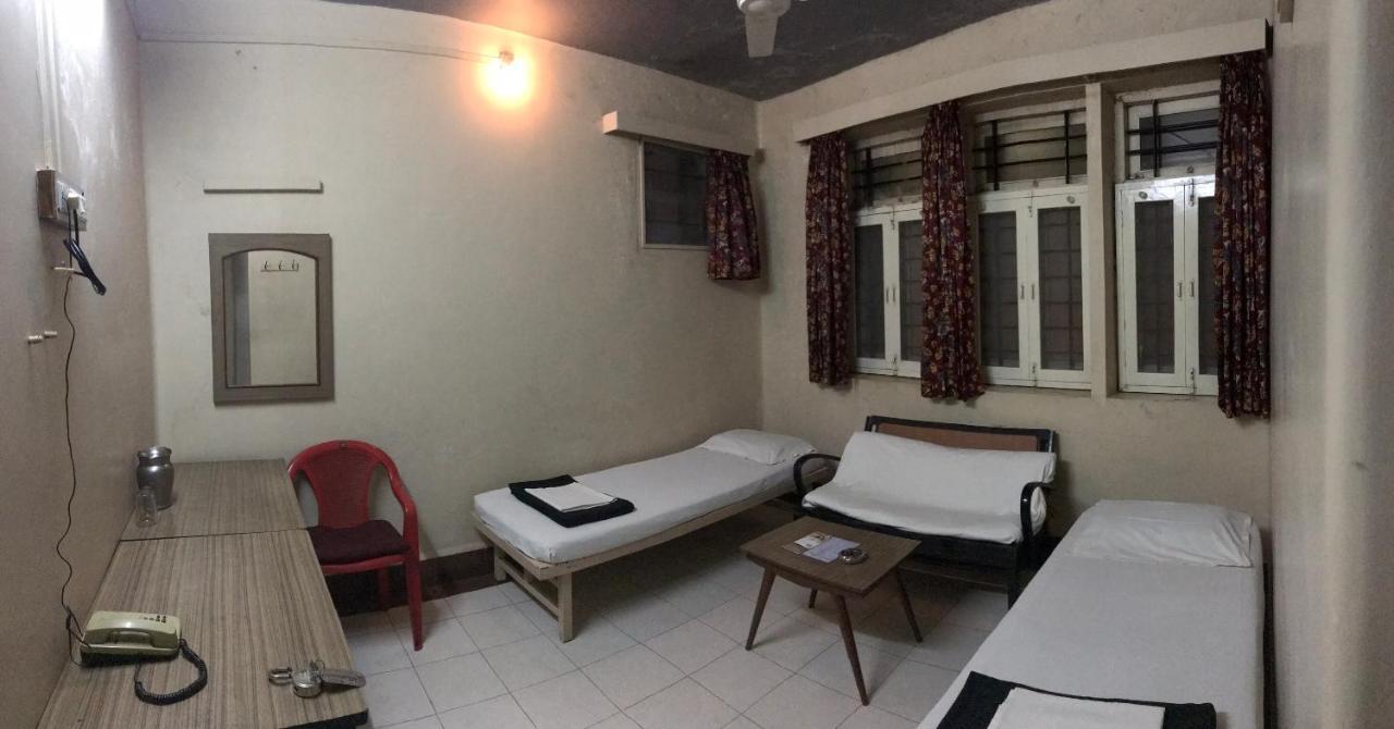 Hotel Satkar Cafeteria Belagávi Exteriér fotografie