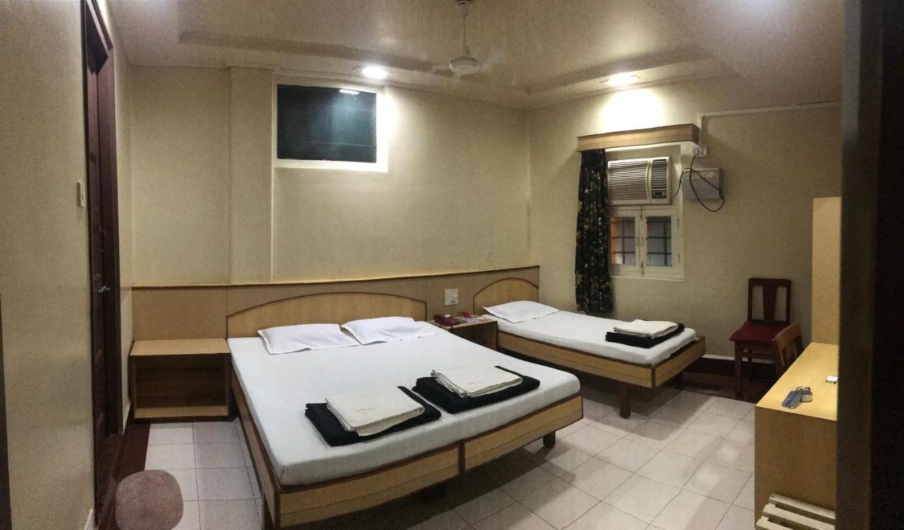 Hotel Satkar Cafeteria Belagávi Exteriér fotografie